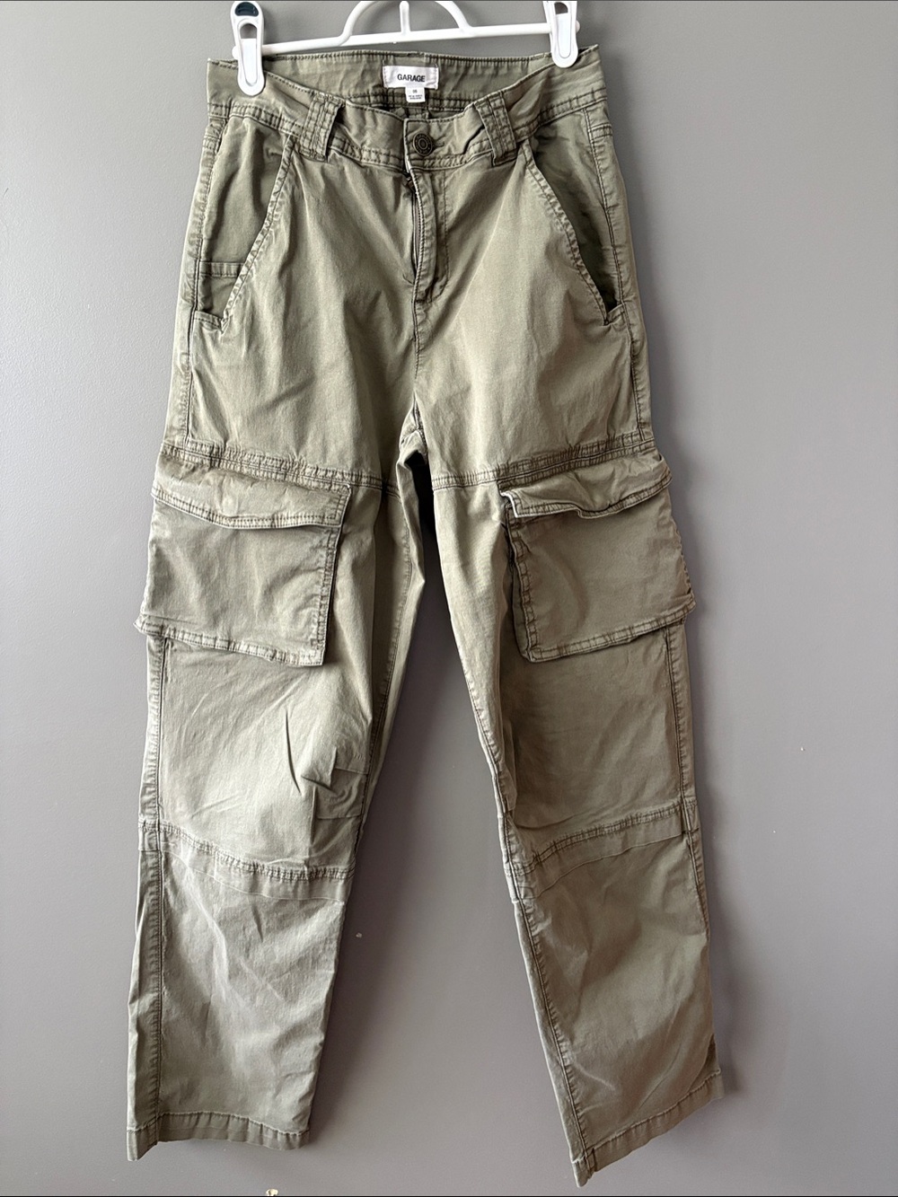 Garage Cargo Pants in Olive Green